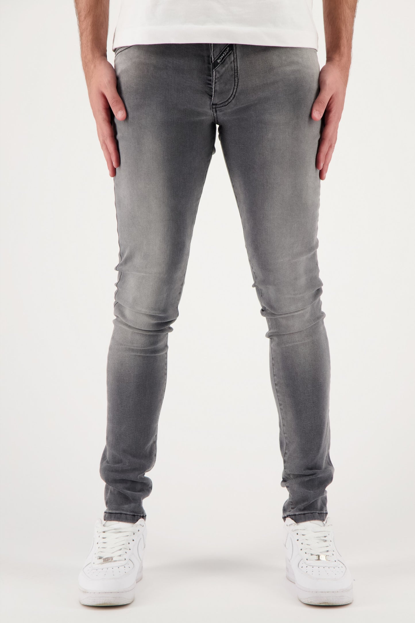 Slim Fit Washed Jeans