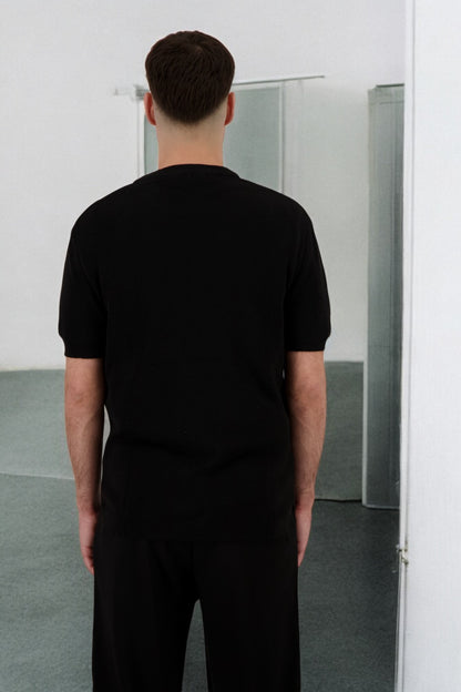 Knitted Minimal Tee – BLACK